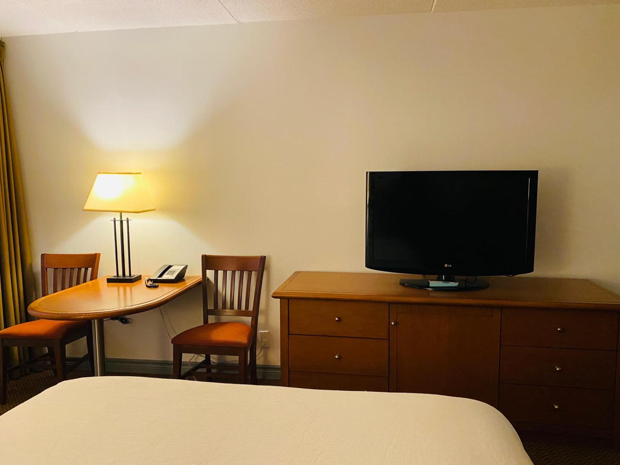 Charlottetown Inn & Conference Centre Экстерьер фото