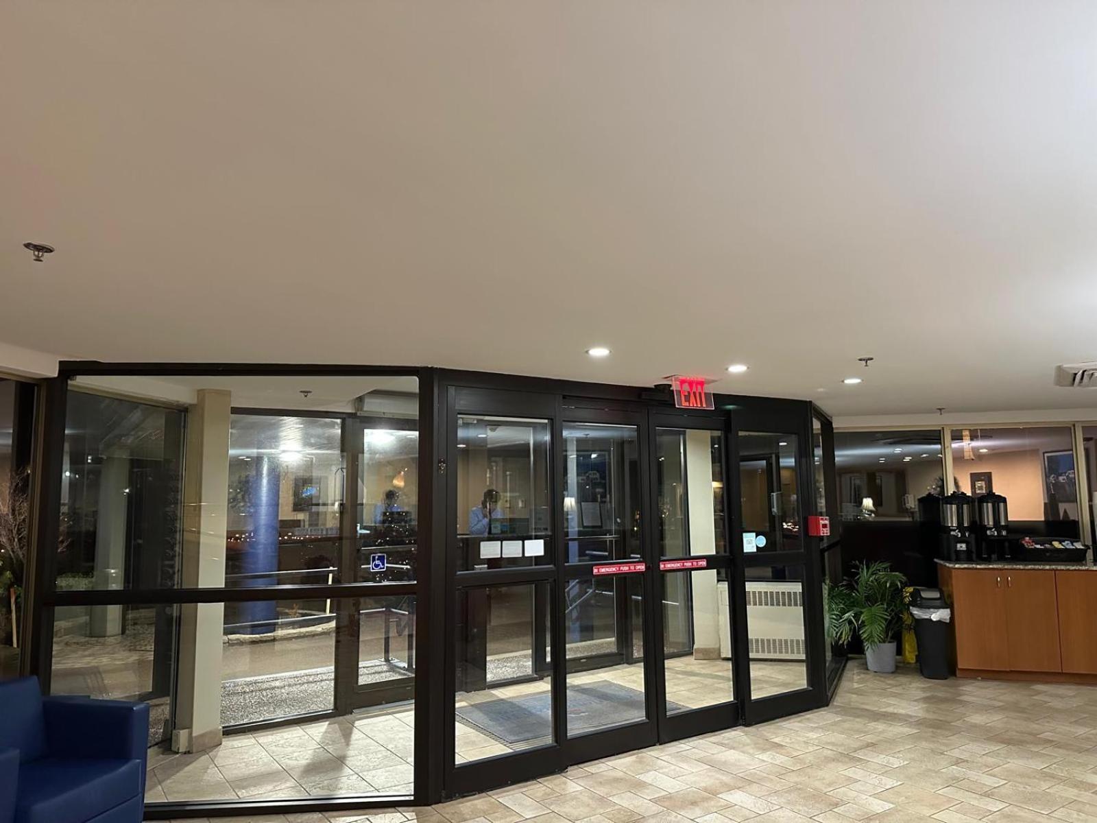 Charlottetown Inn & Conference Centre Экстерьер фото