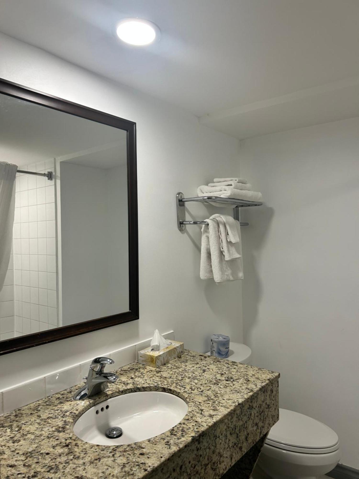 Charlottetown Inn & Conference Centre Экстерьер фото