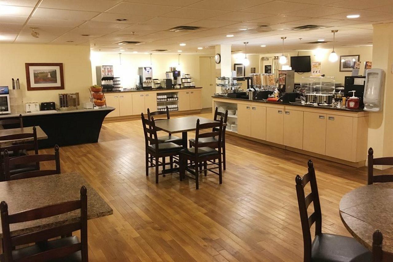 Charlottetown Inn & Conference Centre Экстерьер фото